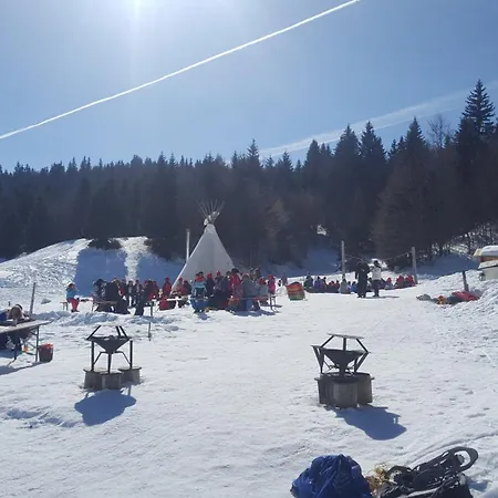 Village Tipi