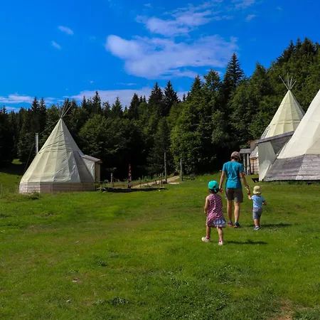 Campismo de Luxo Village Tipi *